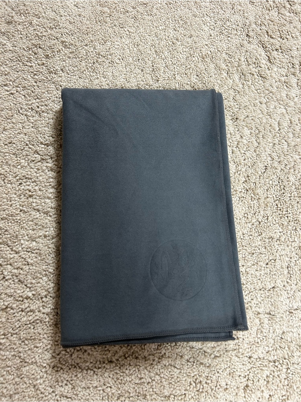 Manduka eQua Hot Yoga Mat Towel 72" Instant Moisture Activated Grip Grey